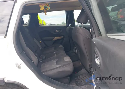 2018 Jeep Cherokee Latitude 4X4 z USA, uszkodzony, nr VIN 1C4PJMCBXJD517686